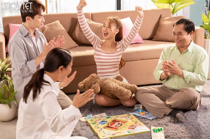 AMEE KẾT HỢP CÙNG BỘ Y TẾ RA MẮT MV SAO ANH CHƯA VỀ NHÀ PHIÊN  BẢN “Ở NHÀ VẪN VUI” SIÊU ĐÁNG YÊU