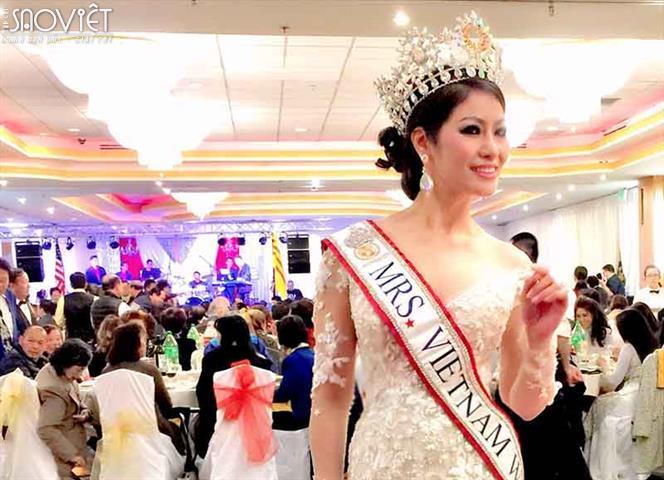 Đương kim Mrs. Vietnam World 2017 khoe nhan sắc tươi trẻ, cuốn hút khiến người hâm mộ không khỏi choáng ngợp