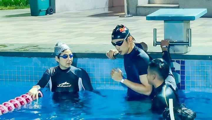 Hậu trường “Chị Ngã Em Nâng”: Lê Khánh, Uyển Ân kể chuyện “vượt giới hạn’’