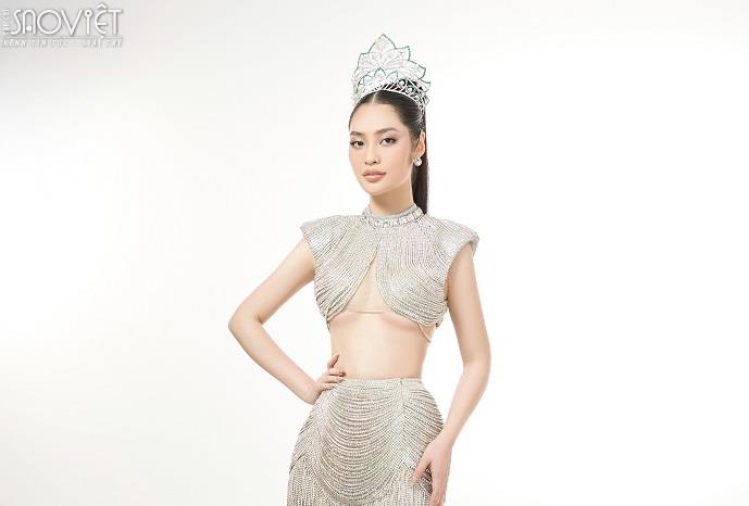 Nhan sắc lên hương của Hoa hậu Nông Thúy Hằng sau gần một năm đăng quang