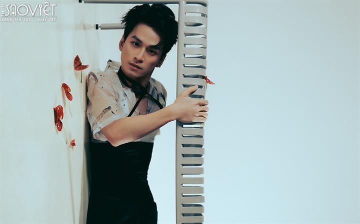 Phong cách thời trang ấn tượng của diễn viên Trần Nghĩa