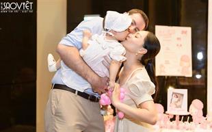 Con gái Lan Phương xinh xắn, dạn dĩ trong buổi tiệc sinh nhật