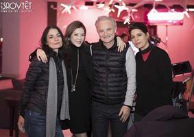 Ê-kíp đoàn phim Angel’s Face đón chào sự xuất hiện của Lý Nhã Kỳ trên trường quay