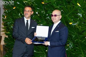 Giám đốc thương hiệu Fiam treo giải thưởng 1 triệu đô tại showroom Hoàng Nam Group