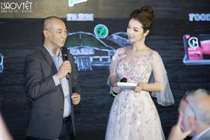 Hoa hậu Jennifer Phạm lộng lẫy khi làm MC