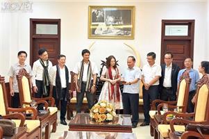 Lý Nhã Kỳ tìm hiểu đầu tư tại Gia Lai