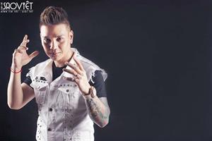 Nam ca sĩ Chọn sai con đường trở lại với showbiz