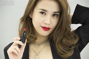 Ngắm nhìn Ngọc Thảo biến hóa ấn tượng với các màu son Maylobell