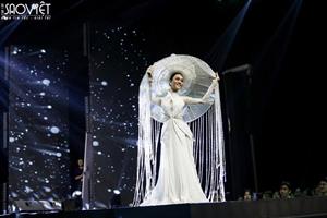 Nguyễn Cao Minh Anh giành chiến thắng Best National Costume của Miss International Queen Vietnam 2025