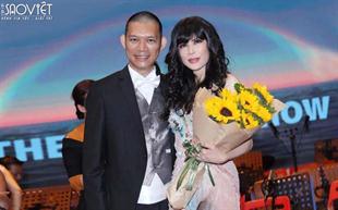 Nhật Hạ cuốn hút khi làm MC cho The Rainbow Show