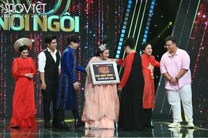 NSND Hồng Vân ngưỡng mộ Hà Mỹ Anh khi mang dàn nhạc lễ hoành tráng diễn “Điêu Thuyền bái nguyệt”