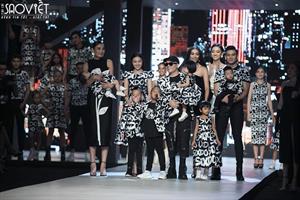 SixDO kết show đầy mãn nhãn, mở ra dòng thời trang ứng dụng mới của Đỗ Mạnh Cường