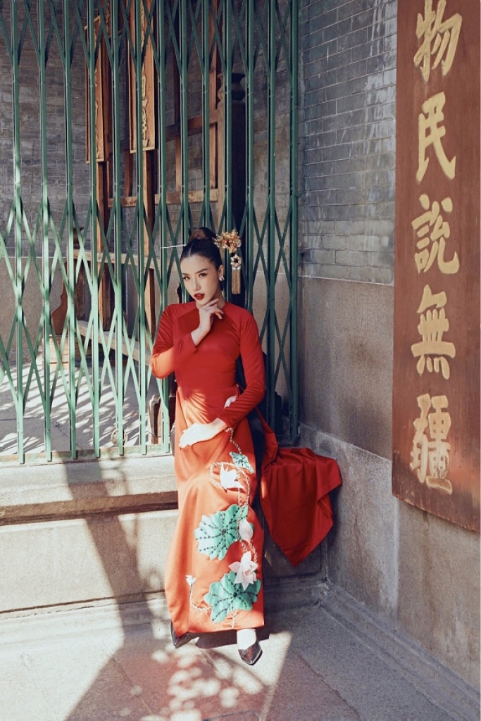 a hau khanh phuong dep kieu ky trong bo anh don tet