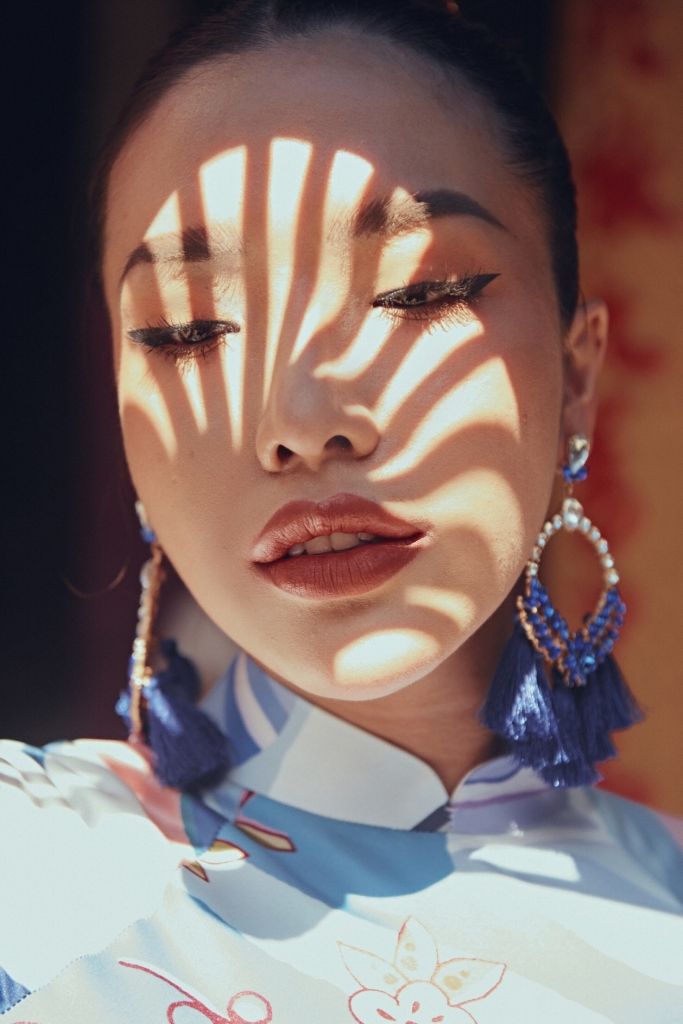 a hau khanh phuong dep kieu ky trong bo anh don tet