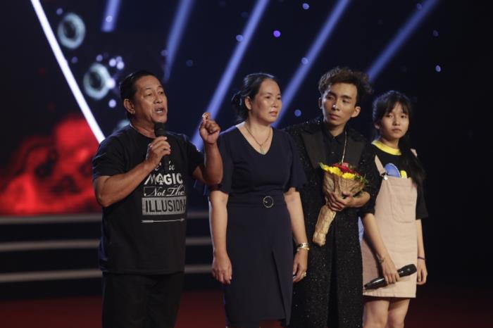 ky tai lo dien thanh bach moi ao thuat gia nguyen duc nha dan dung dam cuoi lan thu 25 cua minh