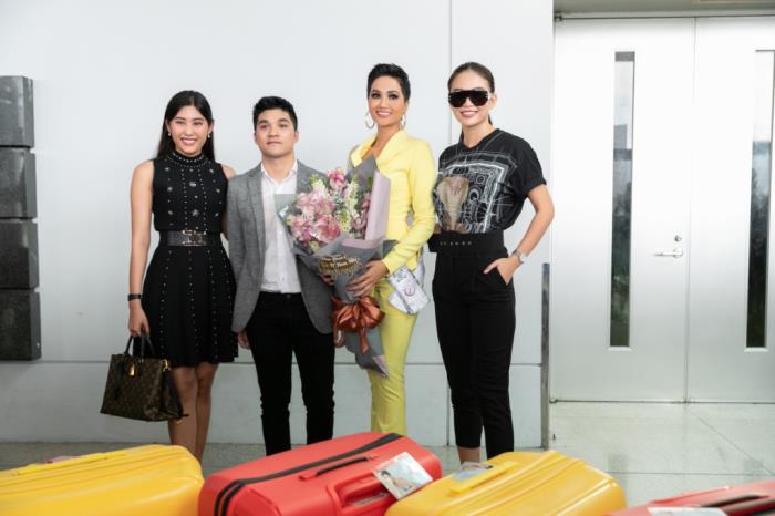 ba con dong bao e de tien hoa hau hhen nie len duong chinh chien ngoi vi cao nhat tai miss universe 2018