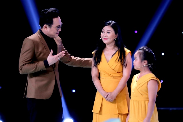 Be Kim Thu va me Ngoc Nga 7 Bé Nắng Kim Thư được mẹ phát hiện năng khiếu từ năm 2 tuổi