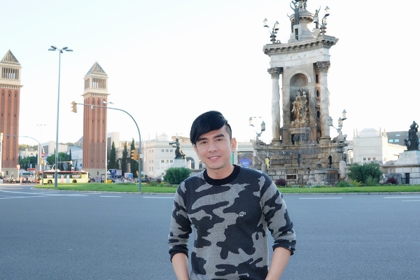 Sau chuyến lưu diễn thành công tại Châu Âu lần này, rất nhiều bầu show đã liên hệ mời Đan Trường góp mặt trong các show diễn tháng 11, 12.