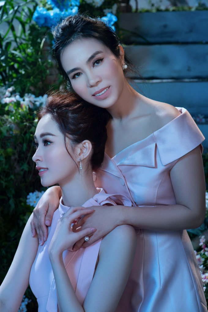 Đặng Thu Thảo cùng dàn người đẹp ngời ngời khí chất với thời trang Xuân Hè