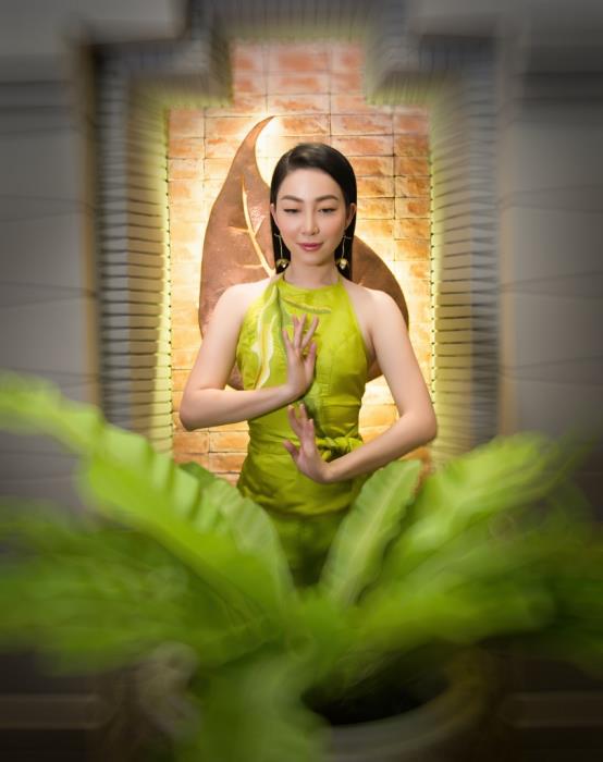 hoa hau hoan vu riyo mori va nsut linh nga cung mo ve vu dieu cua giac mo