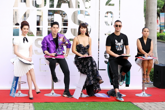 Ban giÃ¡m kháº£o