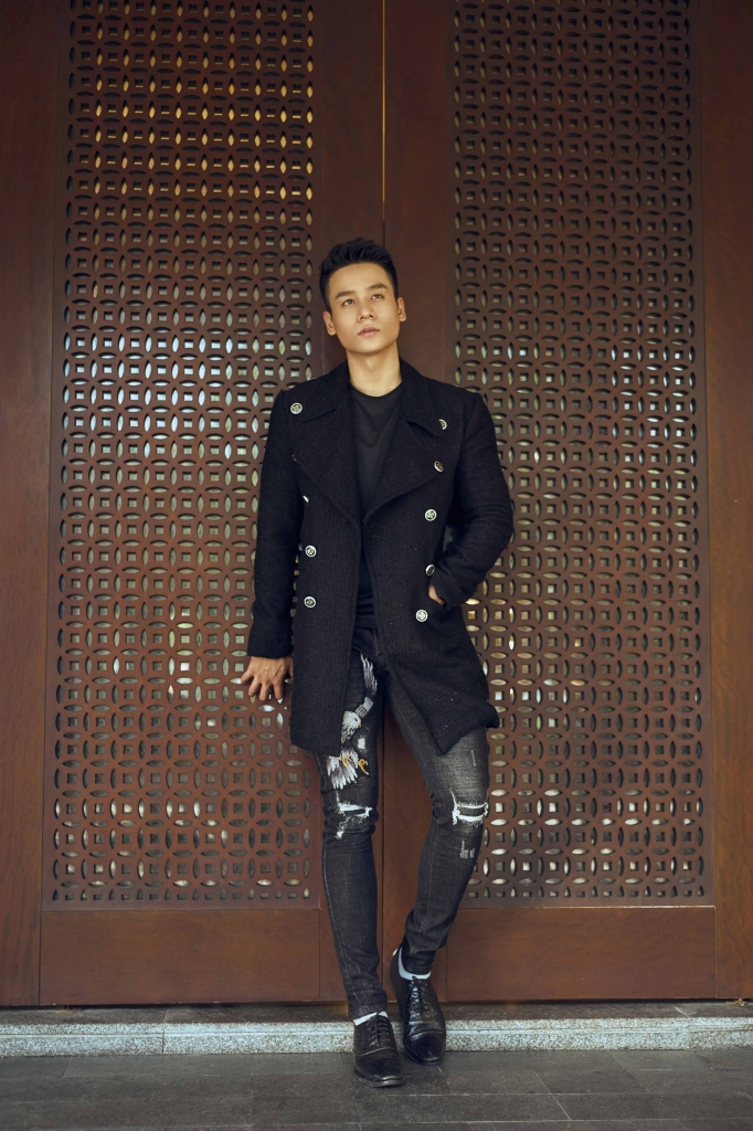 nam vuong cao xuan tai lanh lung cuc chat trong loat anh moi