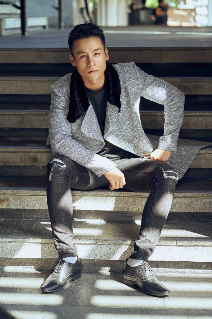 nam vuong cao xuan tai lanh lung cuc chat trong loat anh moi