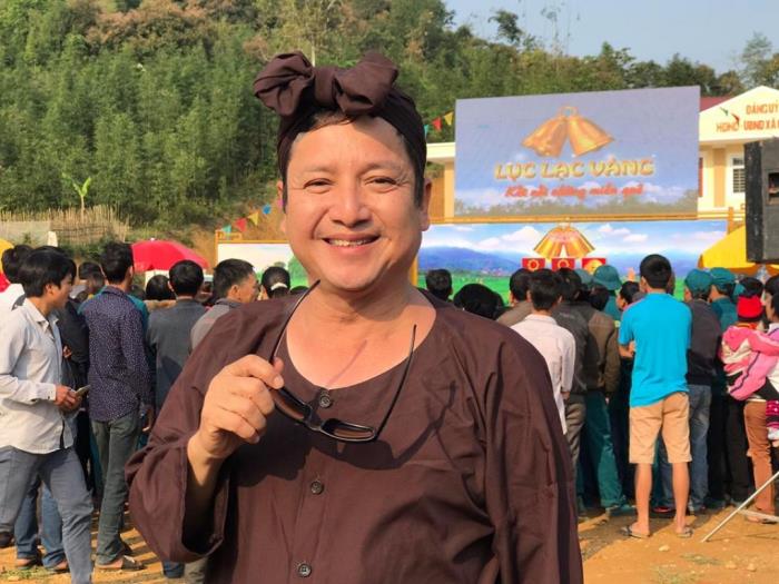 nghe si chi trung mang kich luu quang vu tiep can khan gia mien nam