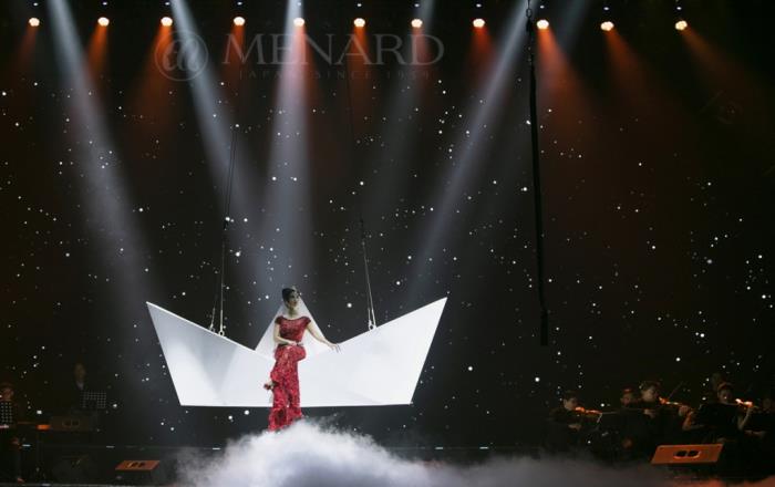 nghet tho voi phan trinh dien an tuong cua ha anh tuan bui anh tuan tai dai nhac hoi son ii em mo