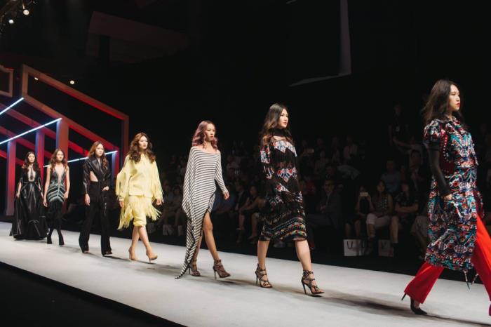 ngoc anh lien tuc giu vi tri quan trong tai tuan le thoi trang quoc te 2018