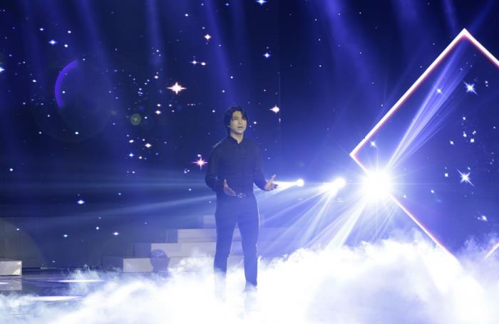 nhung cau chuyen tinh cua top 5 en vang nghe si