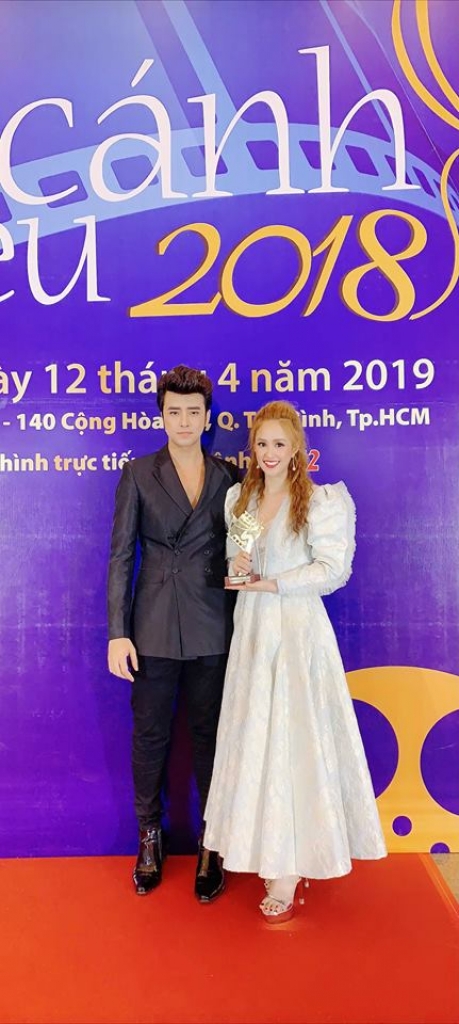 Phương Hằng mất ngủ vì hạnh phúc được vinh danh giải Cánh diều vàng 2018 phuong hang mat ngu vi hanh phuc duoc vinh danh giai canh dieu vang 2018
