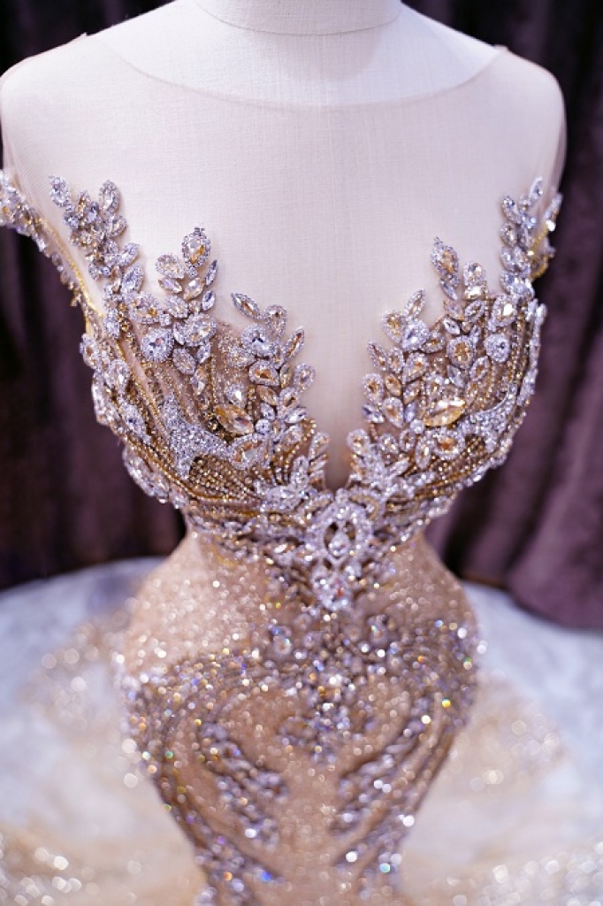 phuong nga va chiec vay co 1 0 2 se toa sang dem cuoi miss grand 2510