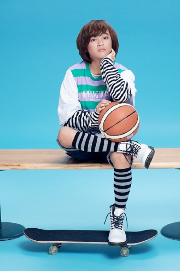 quan quan vietnam idol kids thien khoi nang dong ca tinh trong bo anh moi