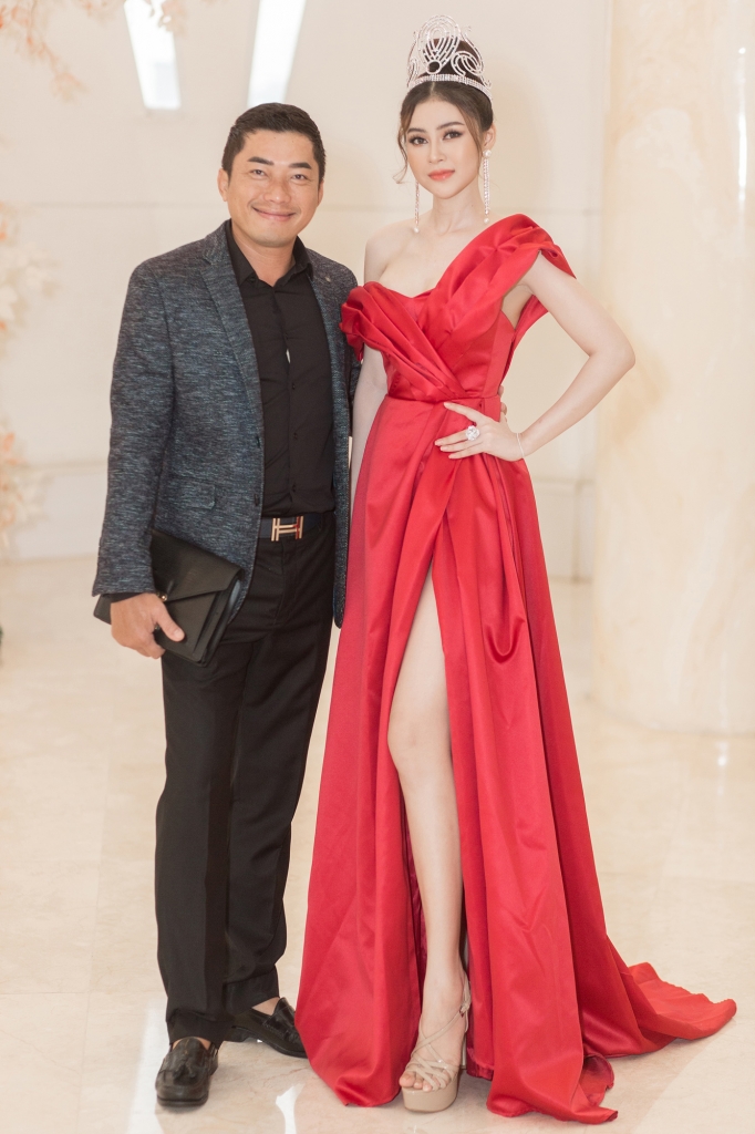 Sao Việt lịch lãm đến chúc mừng Kim Thanh Thảo ra mắt dự án mới sao viet lich lam den chuc mung kim thanh thao ra mat du an moi