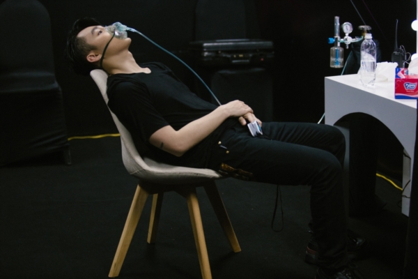 SÆ¡n TÃ¹ng M-TP pháº£i thá» oxy vÃ¬ kiá»t sá»©c sau ÄÃªm diá»n Sky Tour táº¡i ÄÃ&nbsp; Náºµng 0