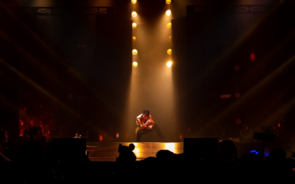 SÆ¡n TÃ¹ng M-TP pháº£i thá» oxy vÃ¬ kiá»t sá»©c sau ÄÃªm diá»n Sky Tour táº¡i ÄÃ&nbsp; Náºµng 3