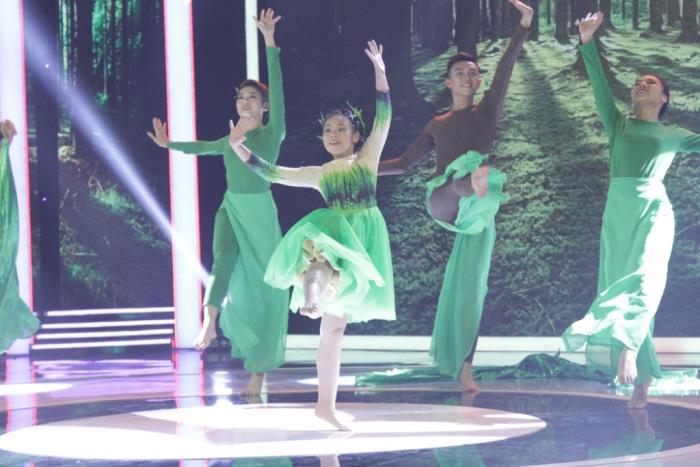 'Thần đồng Bolero' Bùi Quốc Huy xuất sắc chinh phục Ban bình luận trong đêm Gala 'Biệt tài tí hon' mùa 2 than dong bolero bui quoc huy xuat sac chinh phuc ban binh luan trong dem gala biet tai ti hon mua 2