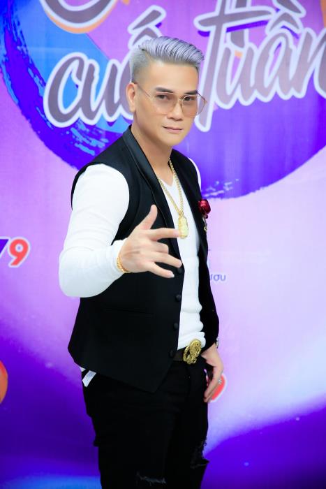 Tham gia Chuyện cuối tuần, Trịnh Tuấn Vỹ chia sẻ về quãng thời gian hoàng kim của anh. 