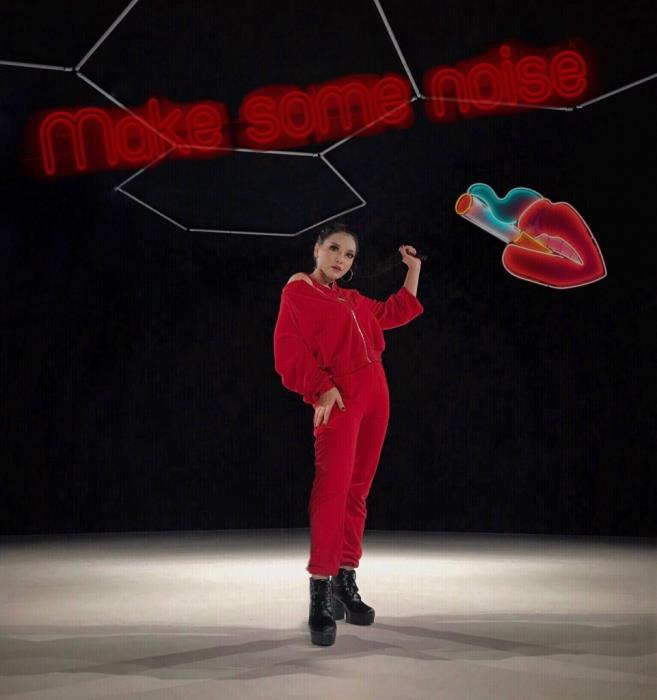 Xuân Nghi trở lại với MV dance ấn tượng xuan nghi tro lai voi mv dance an tuong