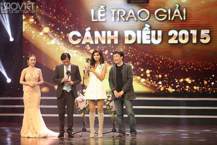 Kim Tuyến bất ngờ nhận được giải thưởng Nữ diễn viên phụ xuất sắc nhất tại Lễ trao giải Cánh diều vàng